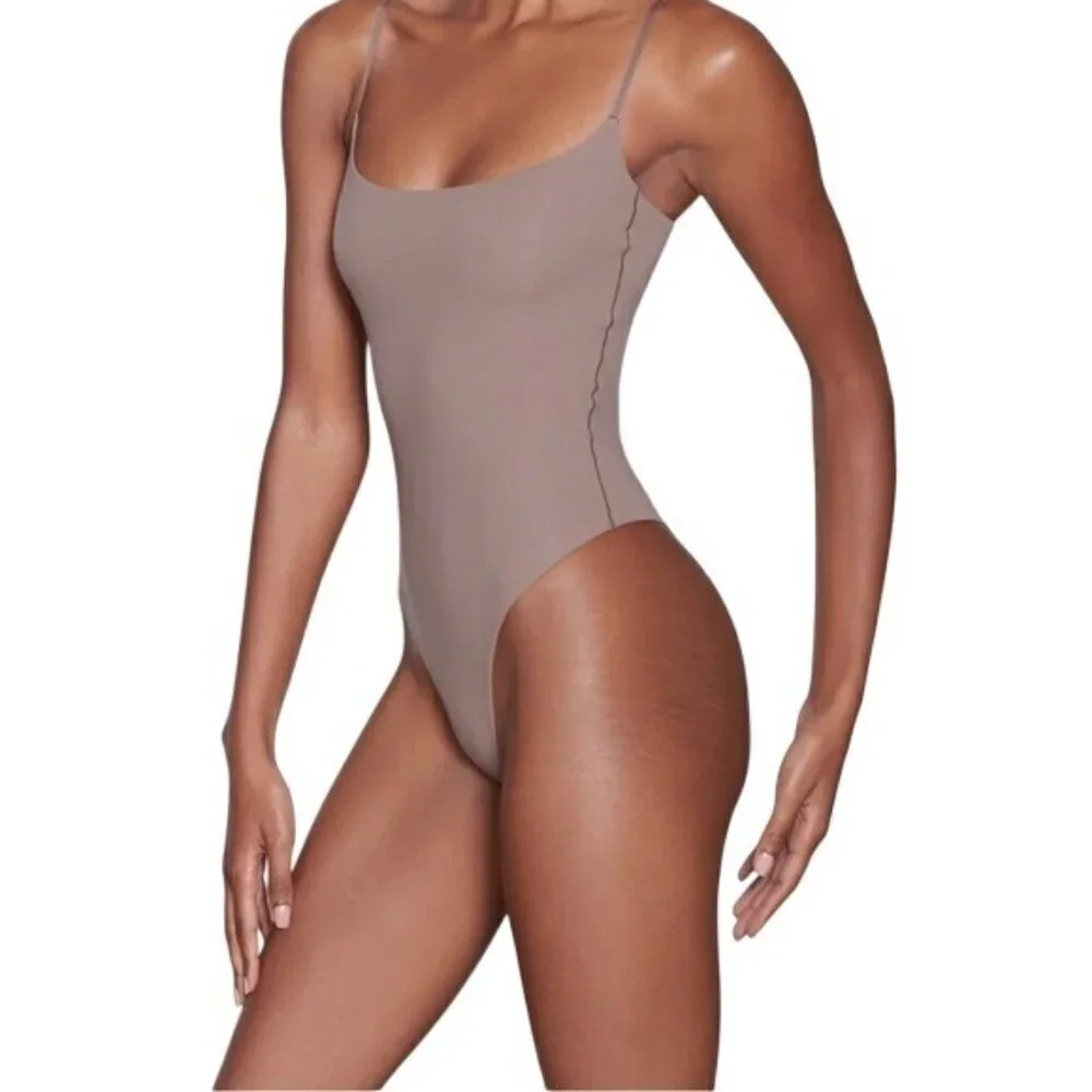 Skims 2X Fits Everybody Cami Thong Bodysuit Umber Brown Scoop Neck NWT MSRP $60